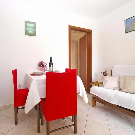 Apartment Fuer 2 Personen Ca 30 Qm In Pula, Istrien Istrische Riviera *