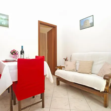 Apartment Fuer 2 Personen Ca 30 Qm In Pula, Istrien Istrische Riviera Pula
