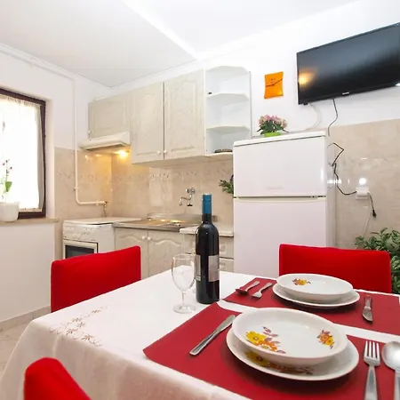 Fuer 2 Personen Ca 30 Qm In Pula, Istrien Istrische Riviera *
