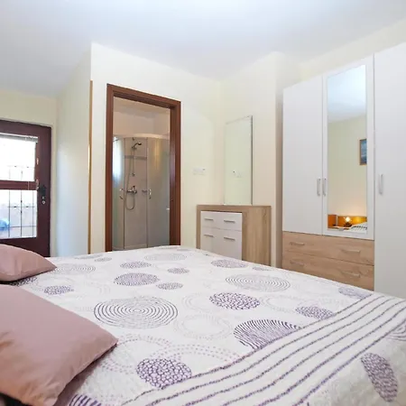Fuer 2 Personen Ca 30 Qm In Pula, Istrien Istrische Riviera Pula