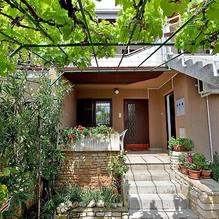 Fuer 2 Personen Ca 30 Qm In Pula, Istrien Istrische Riviera Apartment